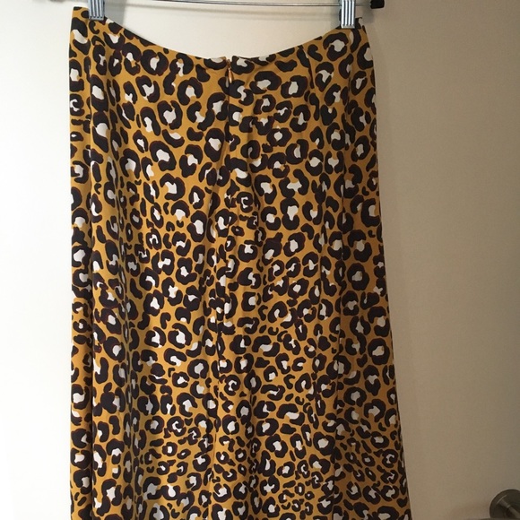 2/$12! Who What Wear Leopard Print Midi Skirt - Picture 5 of 15